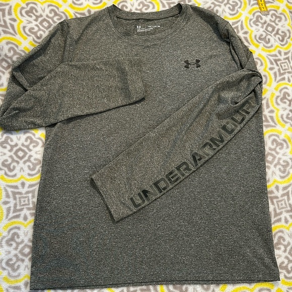 Under Armour kids YXL gray black long sleeved t-shirt play cond READ DESCRIPTION - Picture 1 of 9